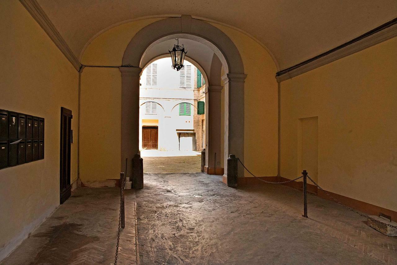 Stilmoderno Nice Apartment In Siena'S Historic Center, Just Steps From Piazza Del Campo Exterior foto